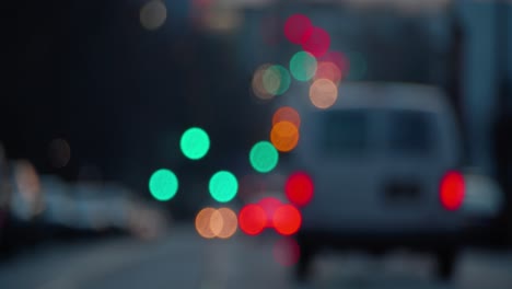 Shallow-focus-bokeh-shot-of-traffic-along-Woodland-Avenue,-Philadelphia