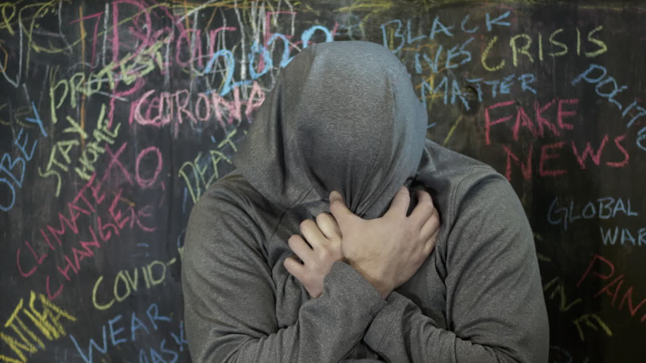 우울증과 사회적 금욕, 정신 건강 개념을 가진 슬픈 사람