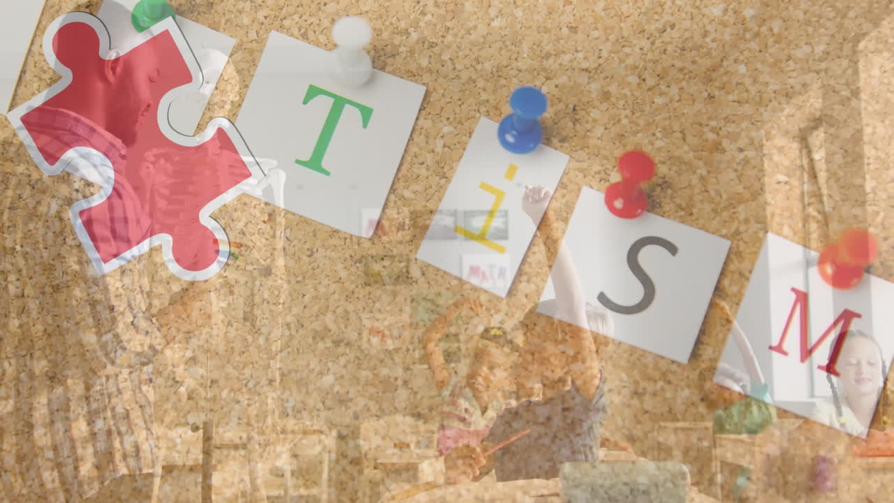 animación de rompecabezas y texto de autismo sobre diversos escolares con el maestro