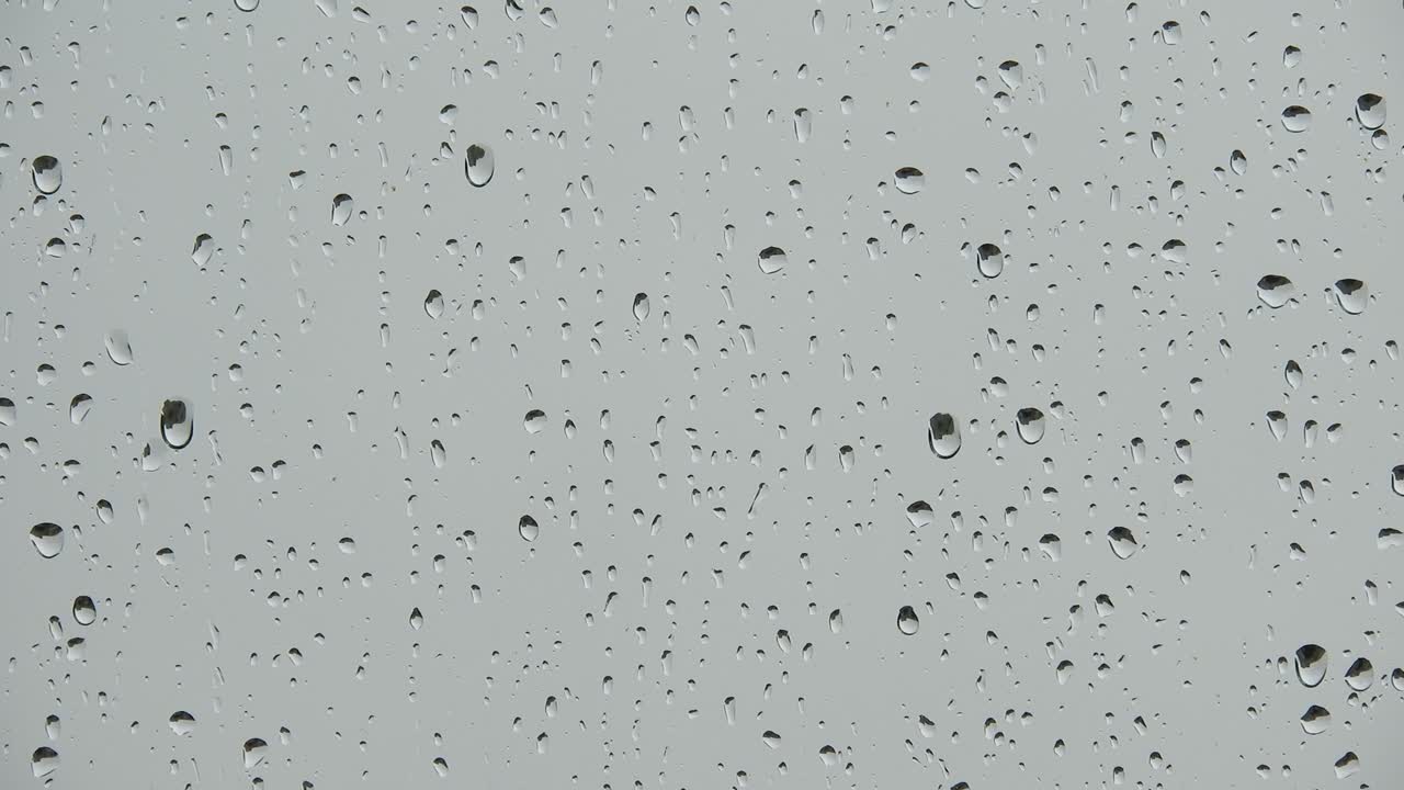 gota de lluvia en la ventana