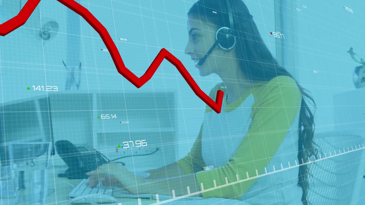 animación de estadísticas con grabación de línea roja sobre hombre de negocios usando auriculares de teléfono en la oficina