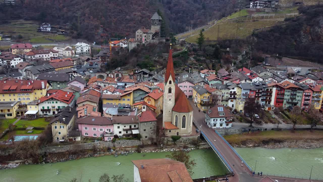 이탈리아 남티롤 주 브릭센 시 의 공중 사진