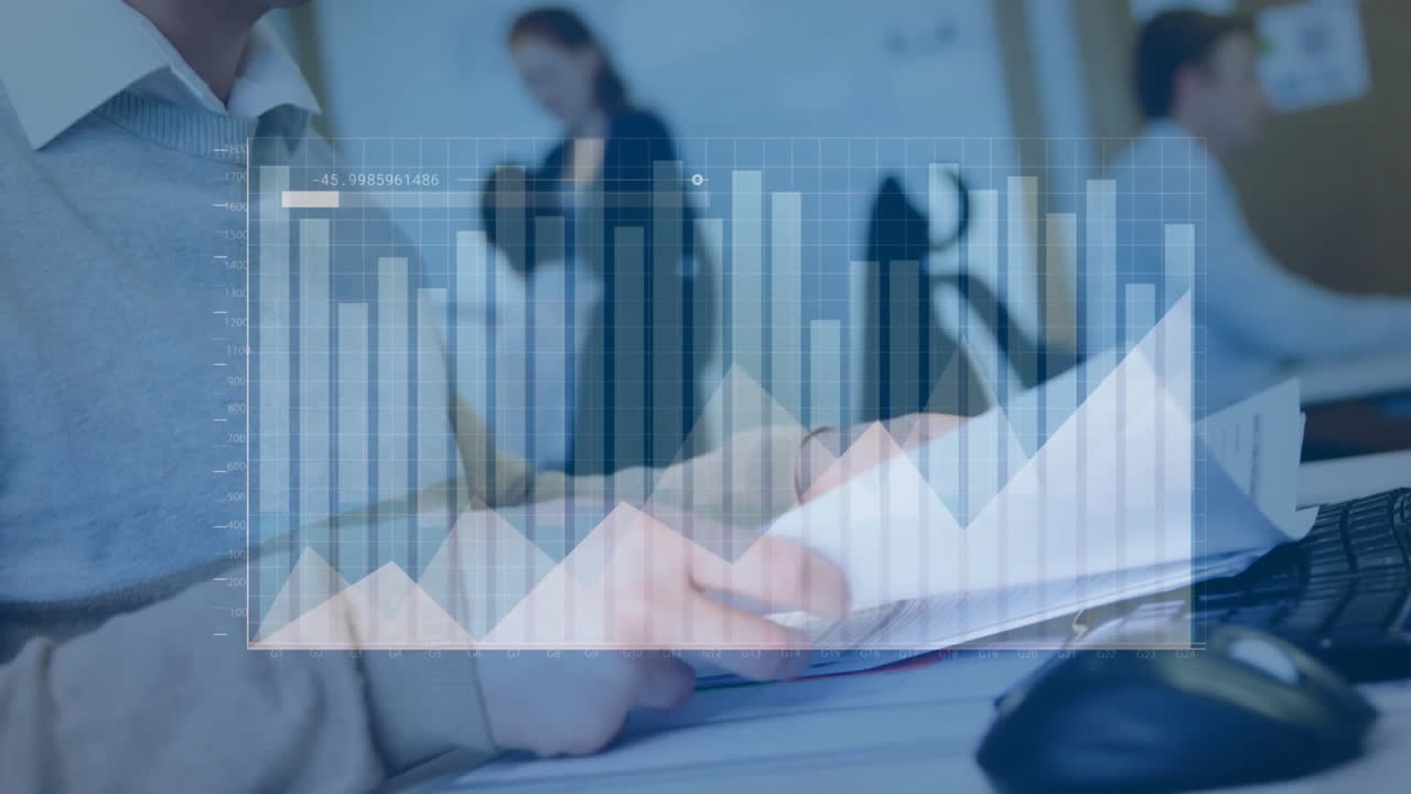 Animation af finansiel databehandling over forskellige forretningsfolk på kontoret
