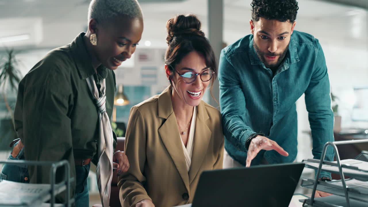 Business team collaborating in the office