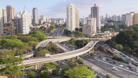 Viaduto-dos-Imigrantes-in-the-late-afternoon,-Sao-Paulo-city,-flat-plane