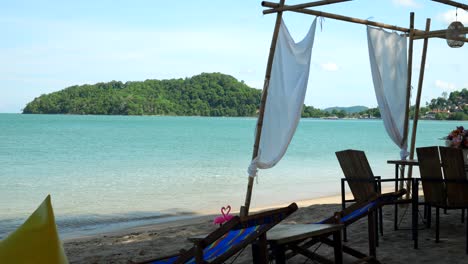 playa del amanecer en phuket, tailandia