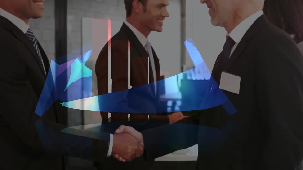 Elaborazione statistica dei dati su sfondo di uomini d'affari che si stringono la mano in ufficio.
