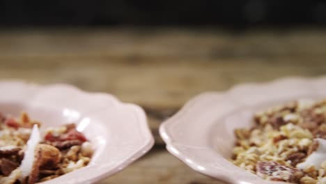 fresa guardada en el cereal de desayuno 4k