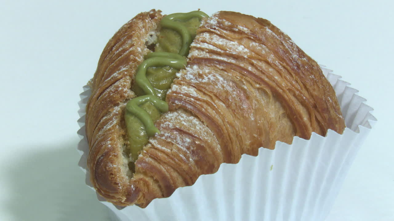 Matcha Croissant