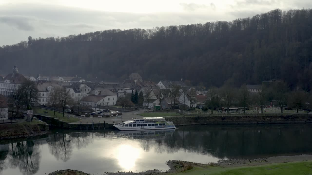 La città termale barocca di Bad Karlshafen, situata sul Weser vicino a Holzminden e Höxter, nell'Assia settentrionale, Germania