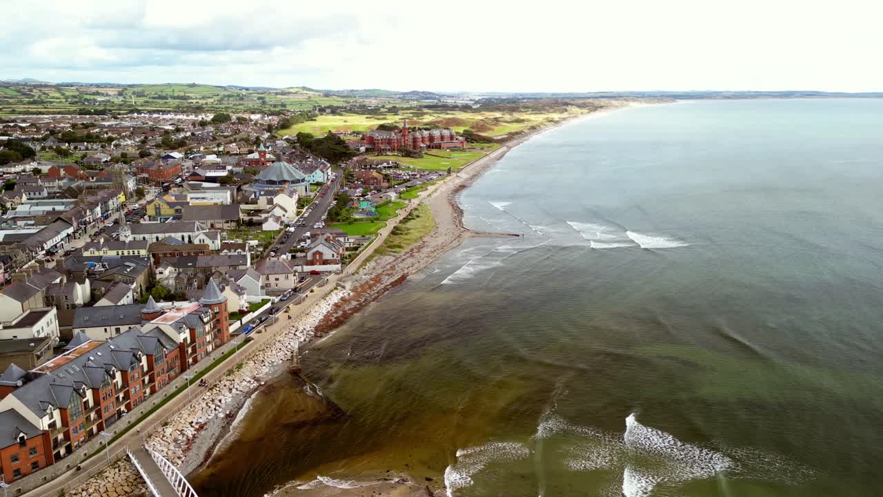 Rotating aerial video of Newcastle in County Down, Northern Ireland. Produced in 4K, 30FPS and with Rec709 color