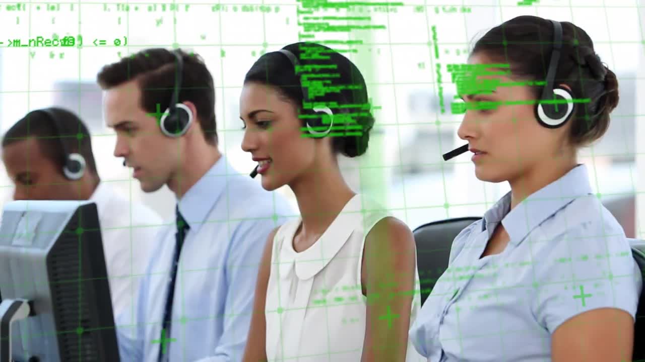 animación del procesamiento de datos sobre personas de negocios que usan auriculares telefónicos