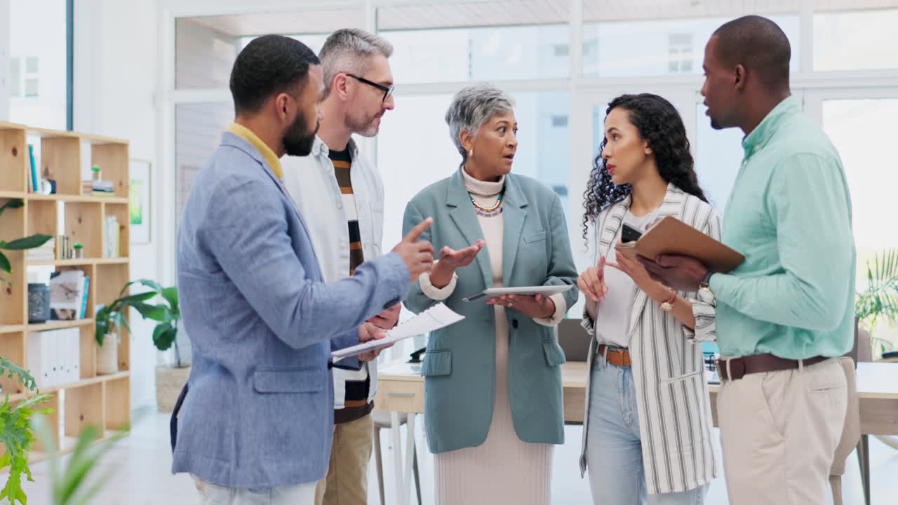 Collaboration discussion, tablet