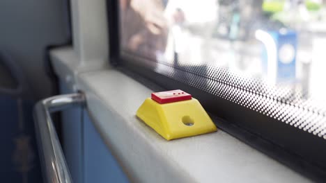 botón de solicitud de parada de autobús