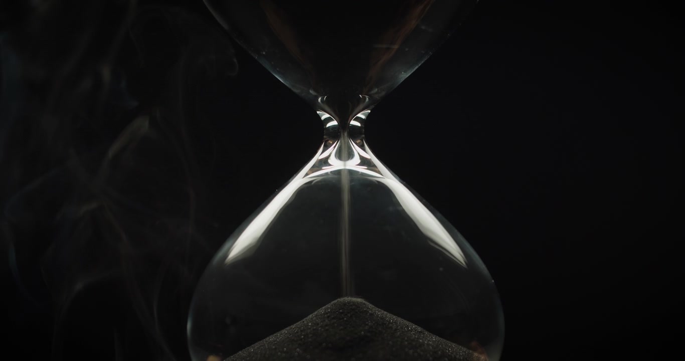 Beautiful smoke surrounding an hourglass