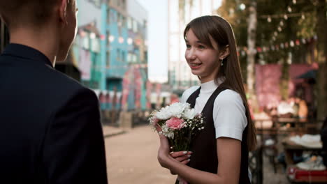 Teenager-Freund-Und-Freundin