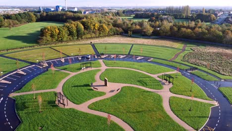 Diseño-De-Camino-De-Cementerio-Circular-Moderno-Vista-Aérea-Jardín-Artístico-De-Paso-Elevado-De-Descanso