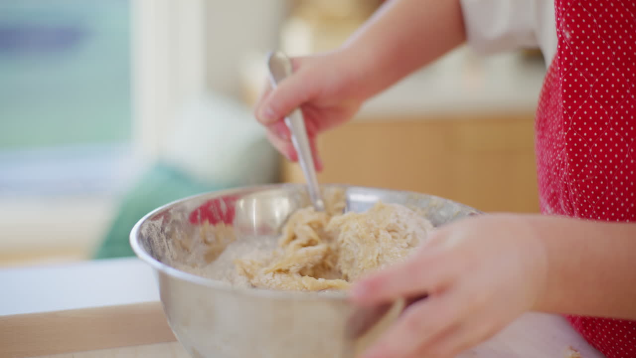 그 에  가루 를 는 장면