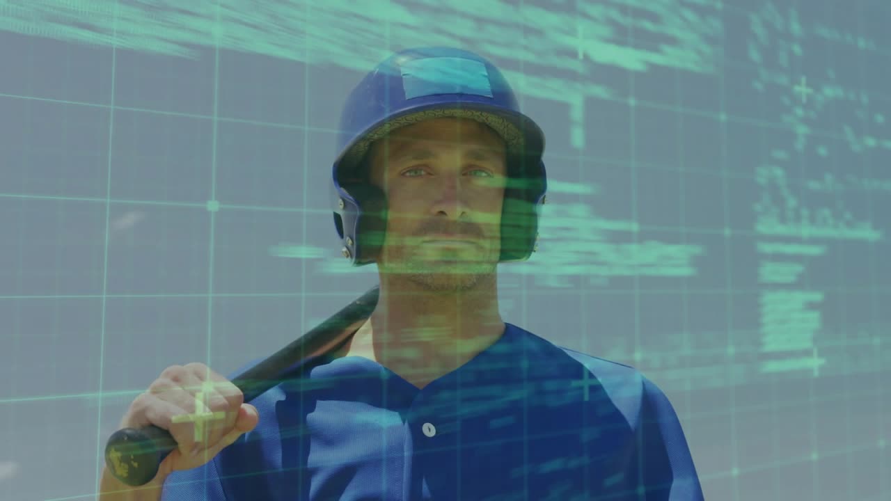 Na začátku muž drží pálku v baseballové helmě, zatímco digitální překrytí mizí a odhaluje sportovní technologie.