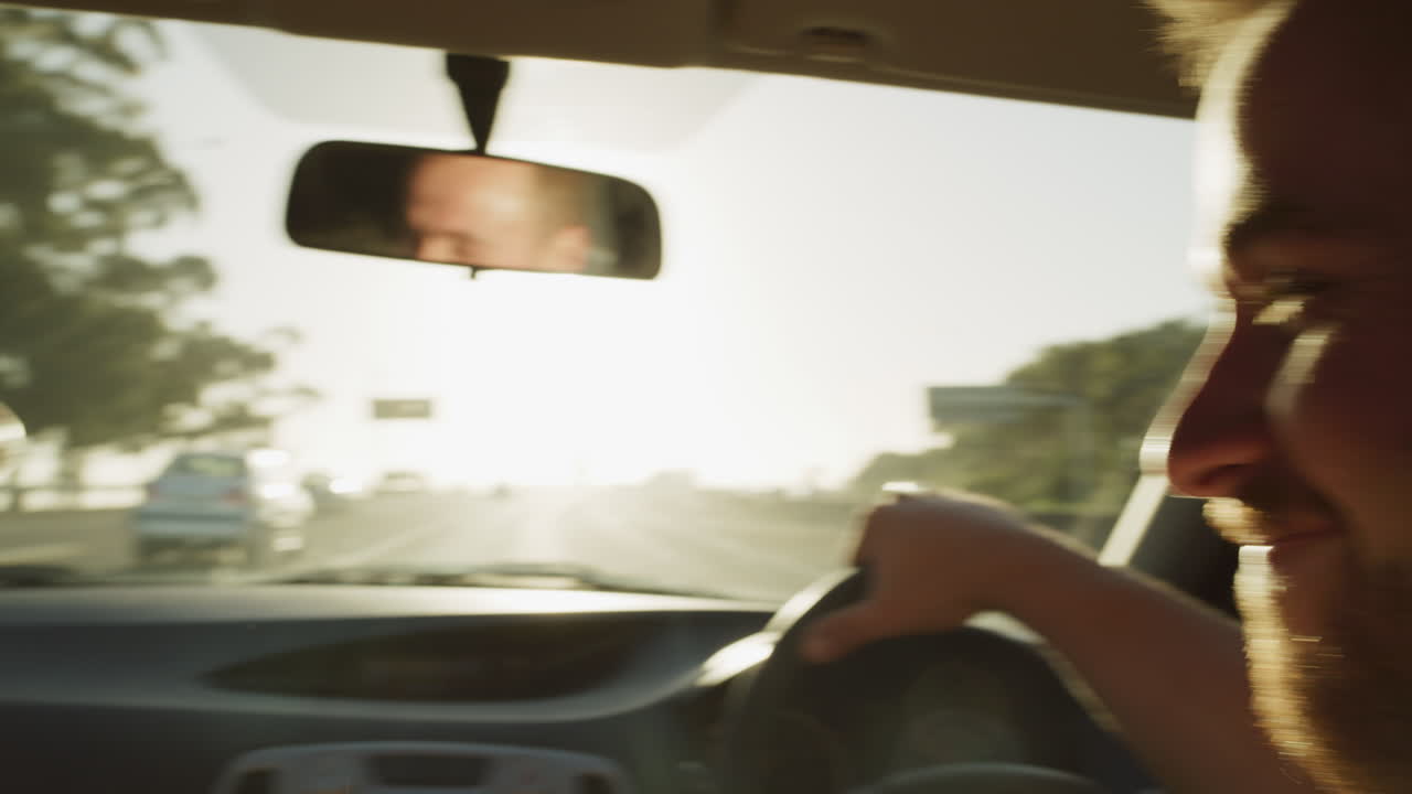 일몰을  ⁇ 아다니며