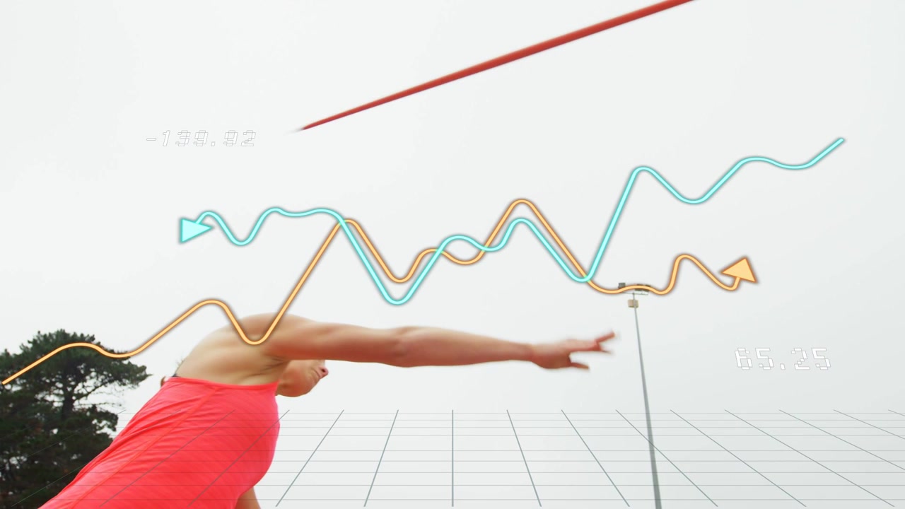 Atleta che si prepara al lancio, rilasciando il giavellotto, con griglia e linee ondulate che tracciano la traiettoria per l'allenamento.