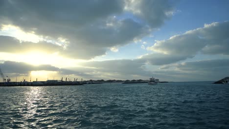 Schöner-Sonnenuntergang-Am-Dubai-Creek