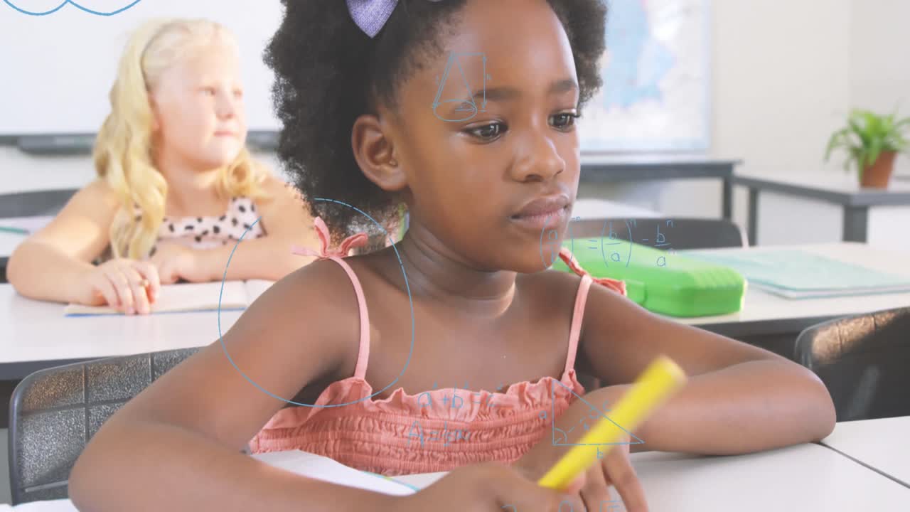 анимация математических формул над афроамериканской девочкой, изучающей в школе