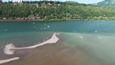 hood river kiteboarding in the columbia river gorge kite boarding hood river oregon