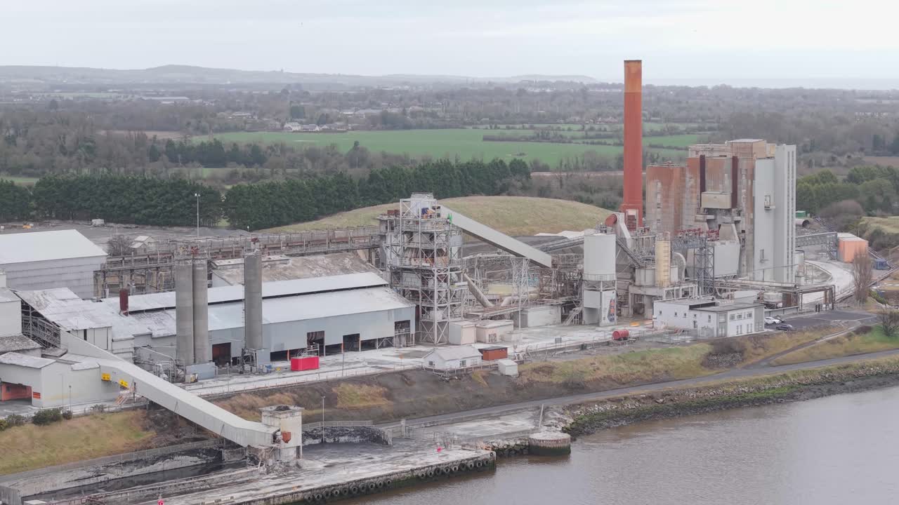 Premier Periclase Limited industrial plant producing high-quality Magnesium Oxide in Ireland