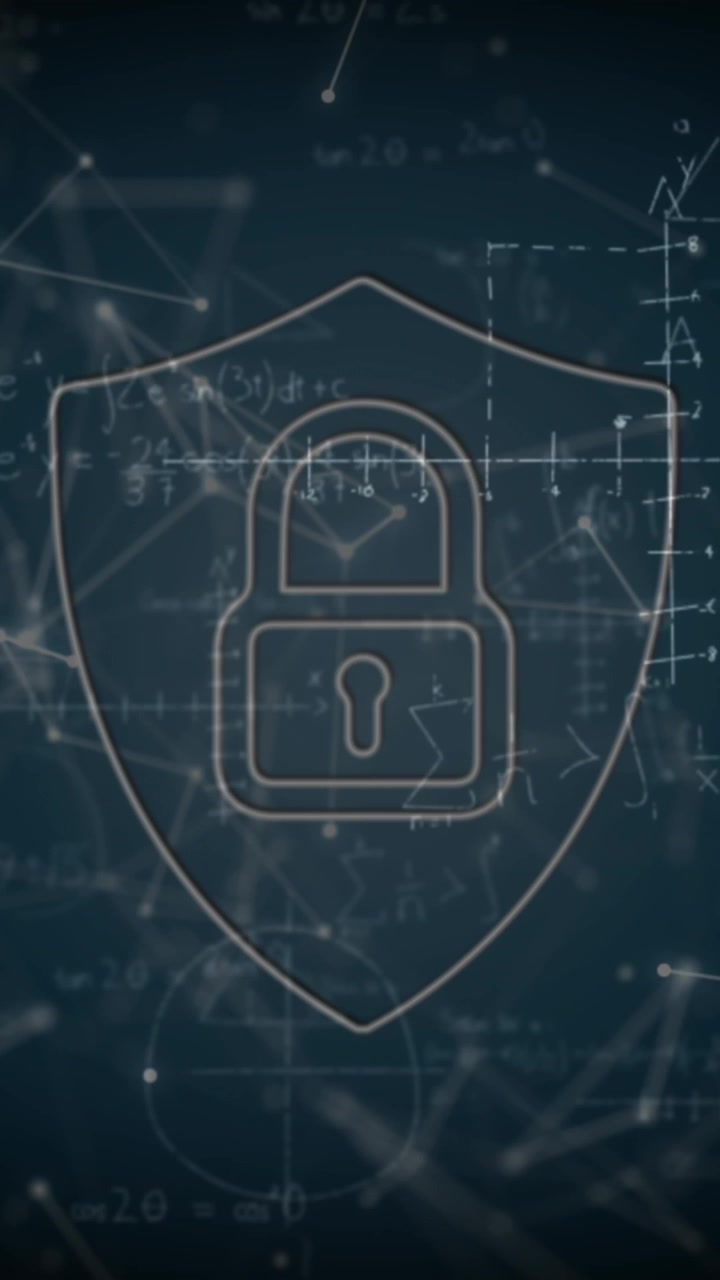 Animazione di connessioni, dati e scudo digitale con lucchetto su sfondo nero