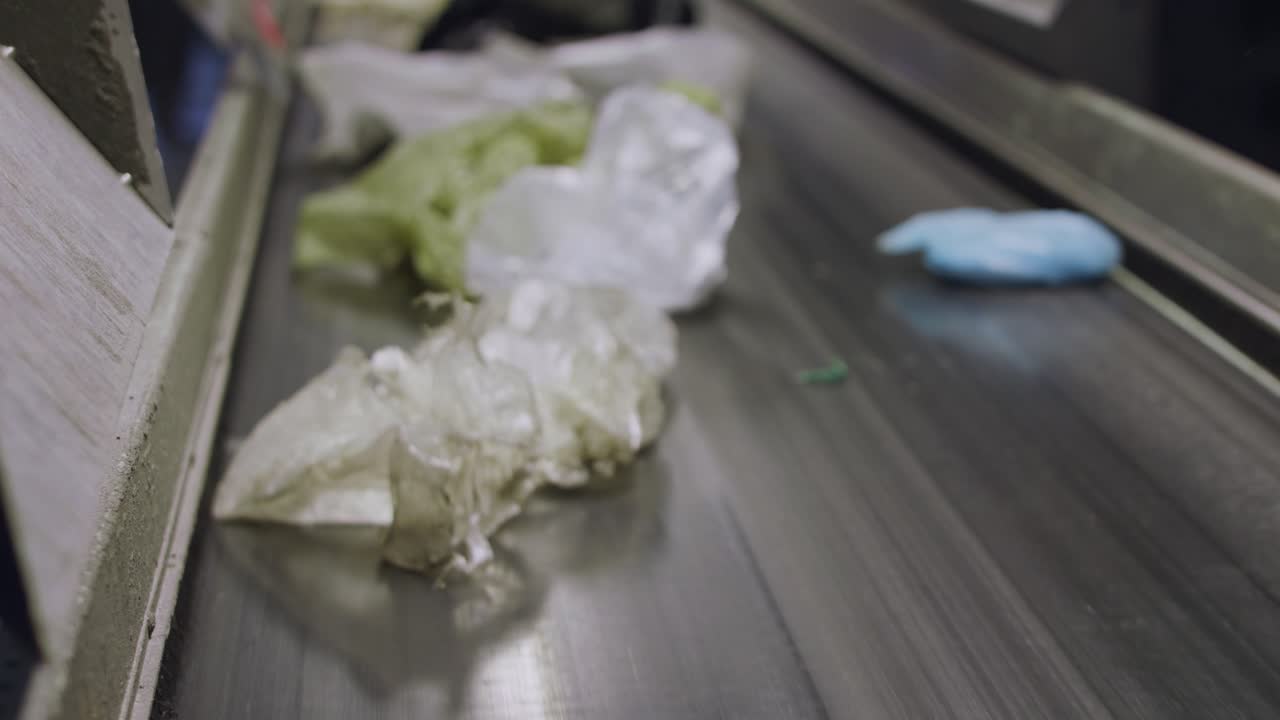 플라스틱 폐기물 재활용 공장