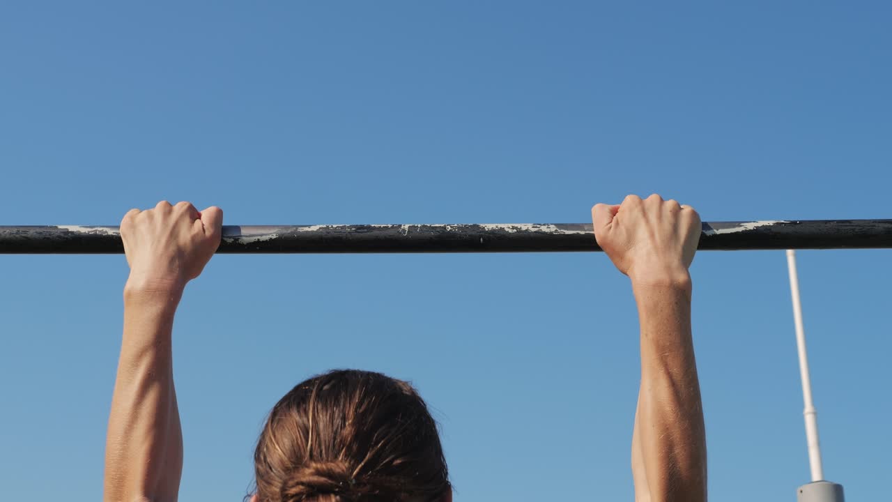 Outdoor Pull-Ups