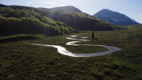 Von-Rechts-Nach-Links-Colorado-East-River-Und-Gothic-Mountain