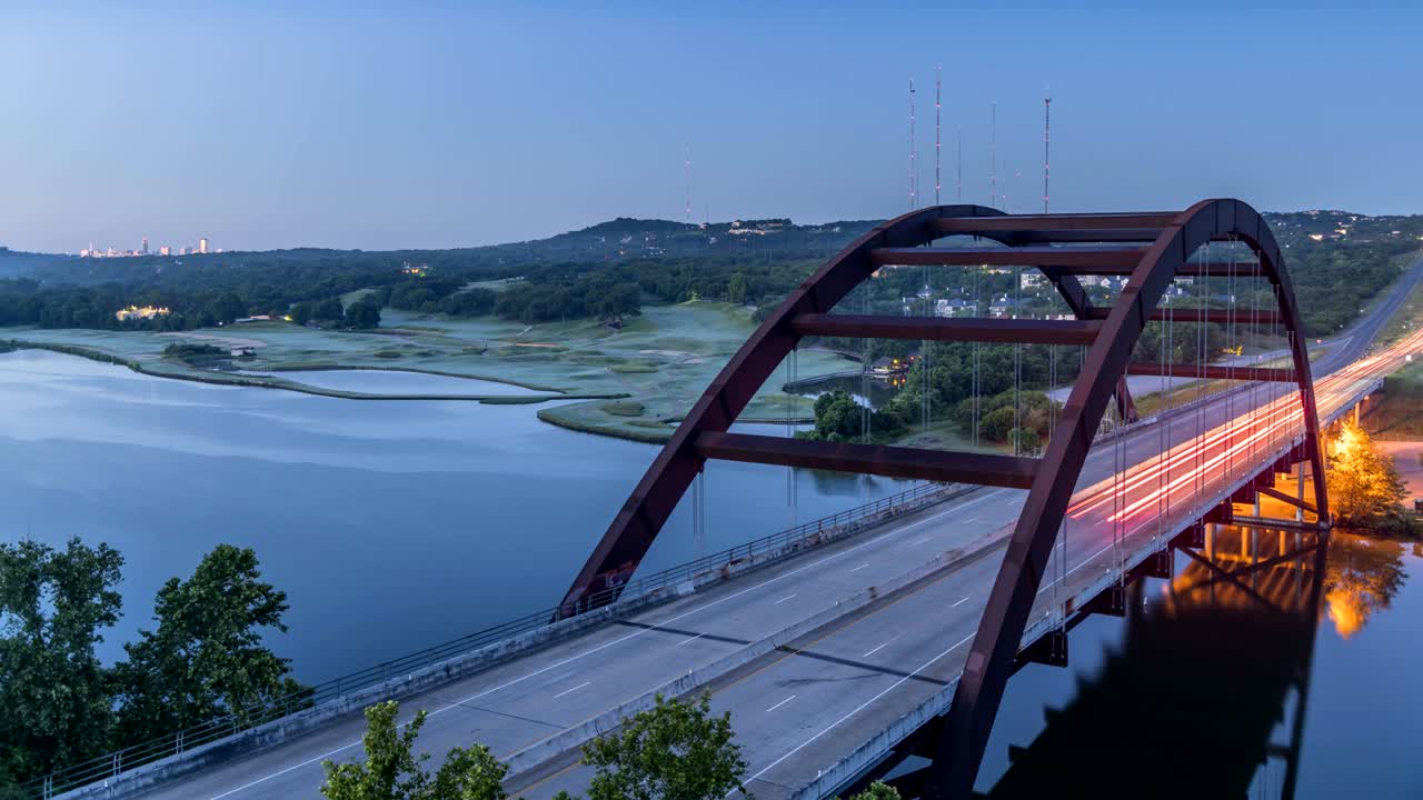 오스틴 360 브릿지의 타임 프 (austin 360 bridge) - 오스틴 시내를 배경으로