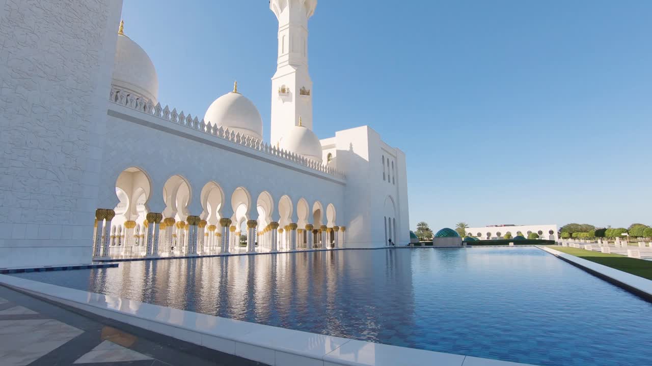 Exterior of Sheikh Zayed Grand Mosque in Abu Dhabi