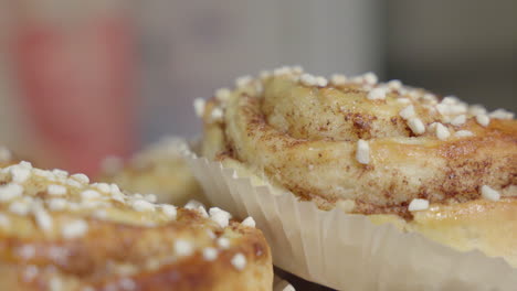 Close-up-shots-of-a-pile-of-cinnamon-buns