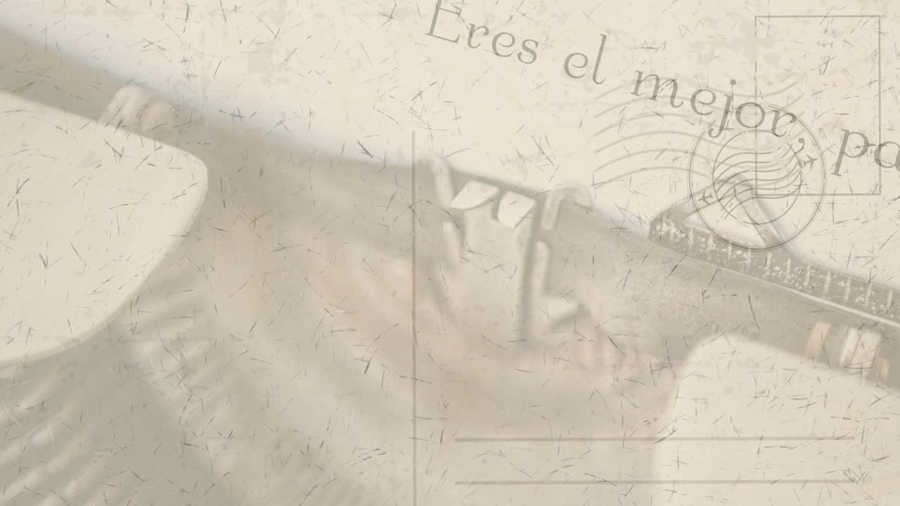 스 ⁇ 프 된 봉투 위 에 스페인어 로 쓰여진 편지 를 가진 빈티지 타자기 의 애니메이션