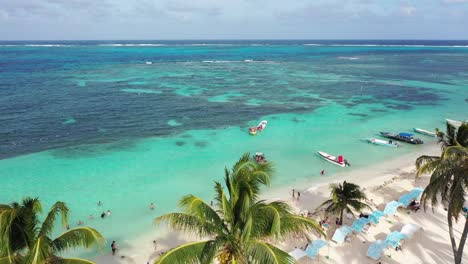 paradise island located in the colombian atlantic ocean