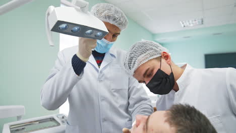 procedimiento de examen dental