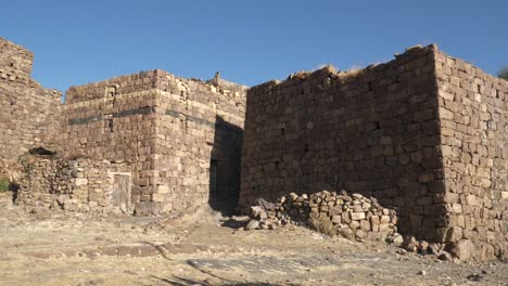 antiguo pueblo en ibb yemen llamado bait alaya quizás 200 años casi desierto