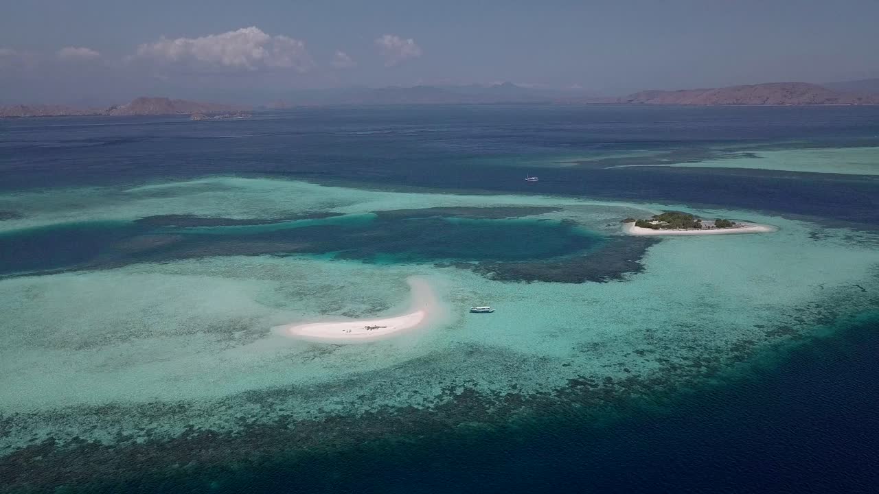antena: isla de komodo en indonesia