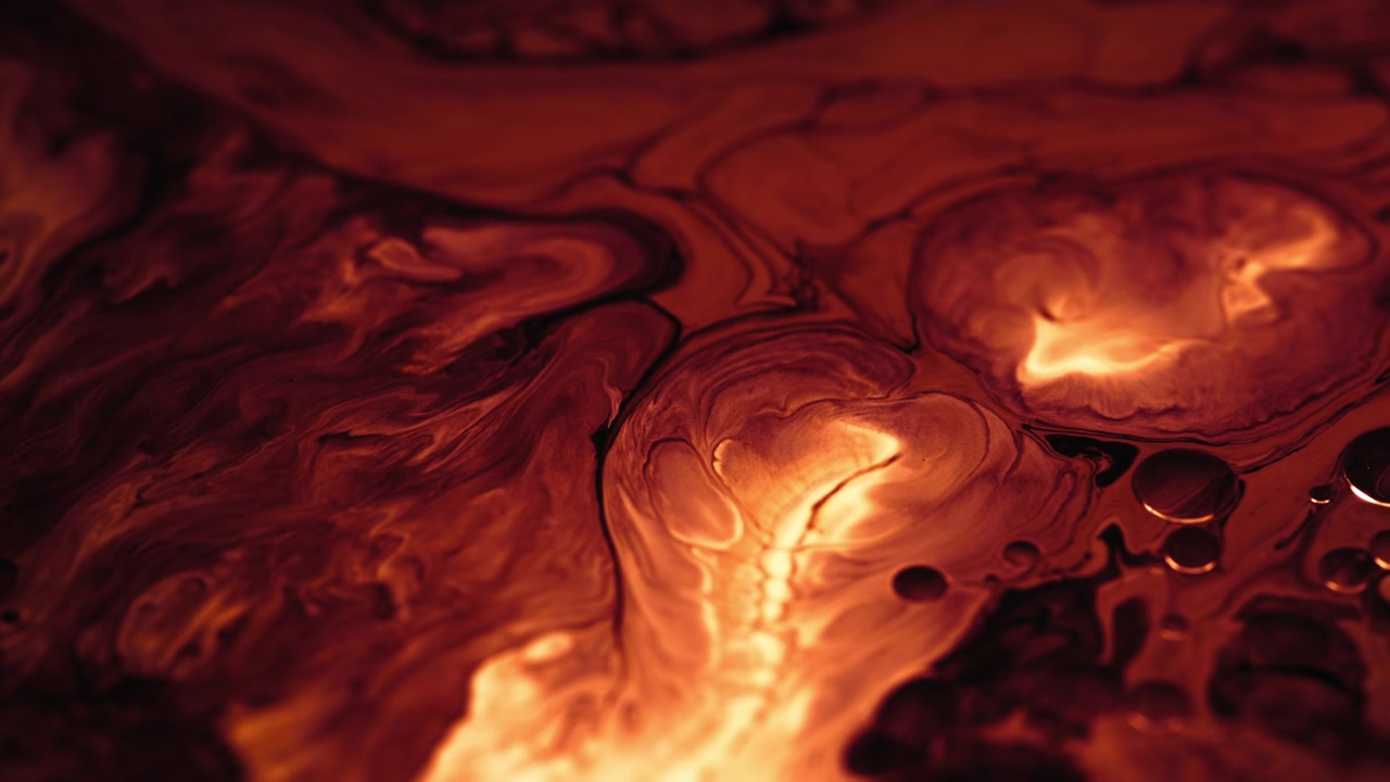 Colori rosso scuro e nero che si scontrano