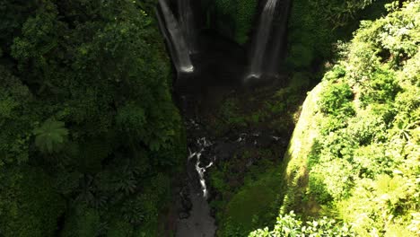 塞庫普爾瀑布 - 巴厘島, 印尼