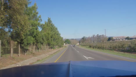 Campo-Durante-El-Viaje-Por-Carretera