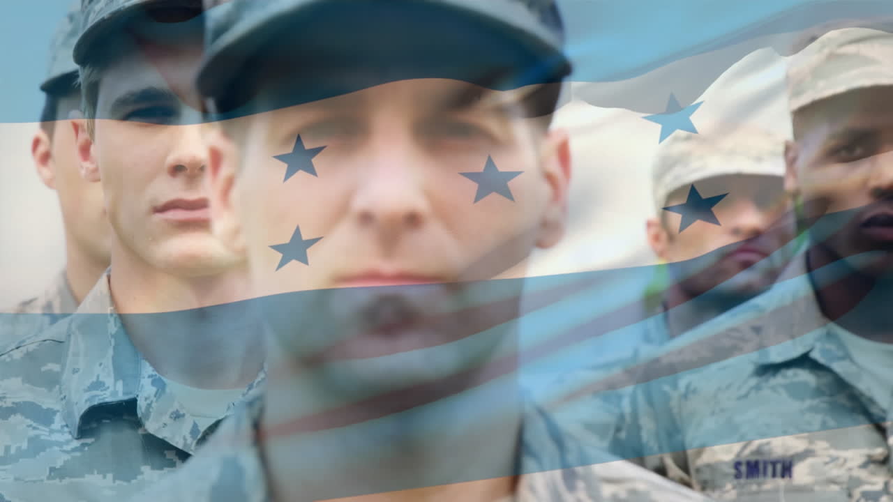 animación de la bandera de honduras sobre los soldados