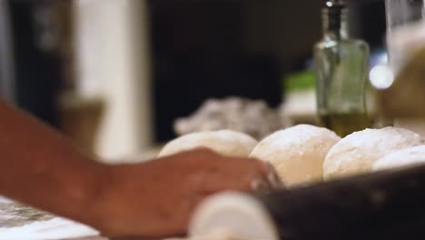 making homemade italian pizza dough