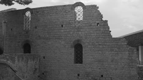 Vintage-Rock-Walls-Of-Teatro-Romano-Ruins-In-Sagunto,-Spain