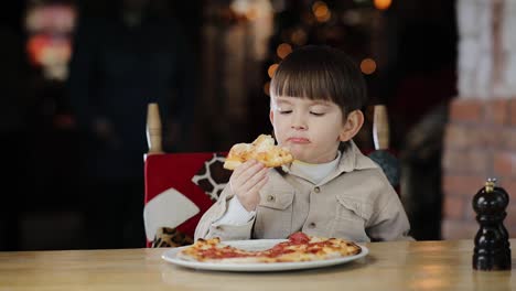 The-child-is-finishing-the-slice