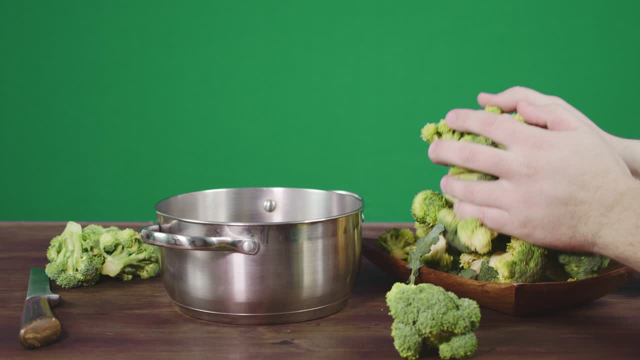 Put fresh broccoli in the pan.