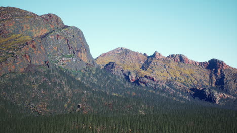 Aéreo-Montañas-Rocosas-Paisaje-Panorama